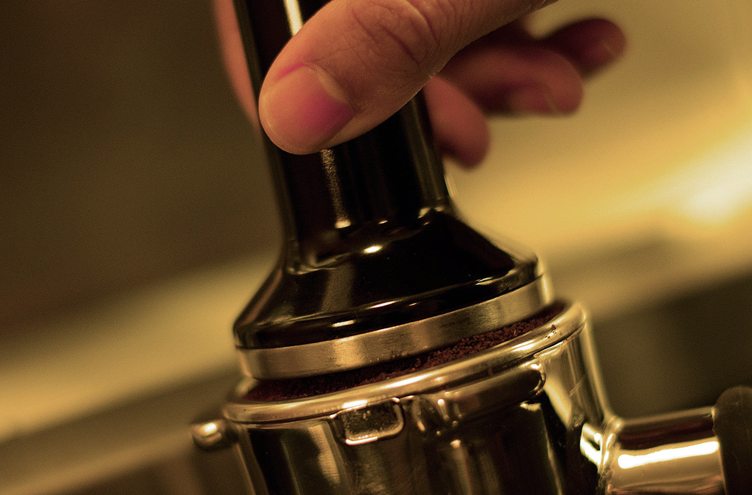 Tamping Espresso Coffee Sidapur Fine Coffees